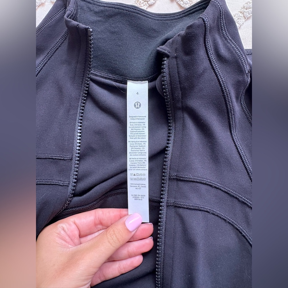 Lululemon Black Athletic Jacket - Size 4